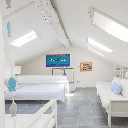 Apartament Deriva On Carenos Nesso