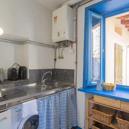 Apartament Deriva On Carenos Nesso