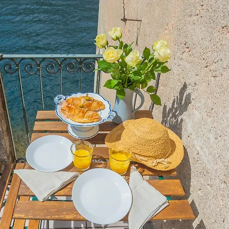 Deriva Apartment On Careno Beach By Rent All Como نيسّو