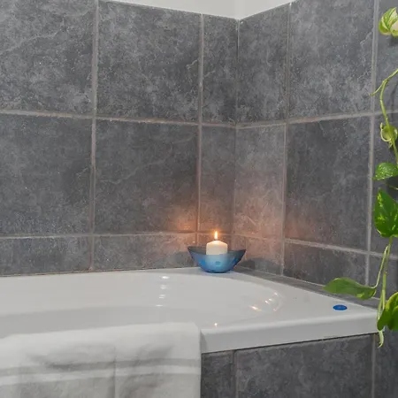 Deriva Apartment On Careno Beach By Rent All Como *
